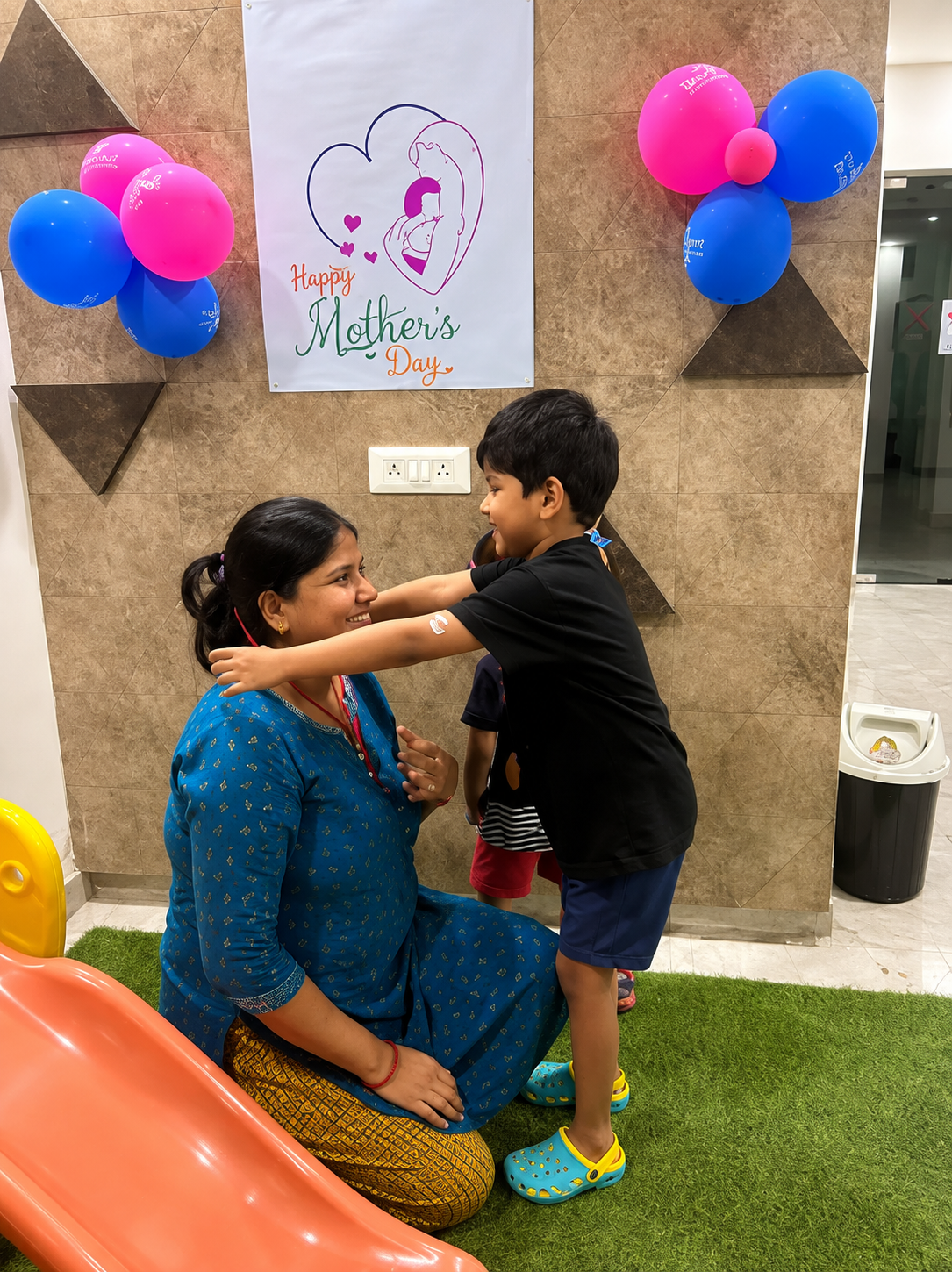Reception facility at Umang Medical Centre